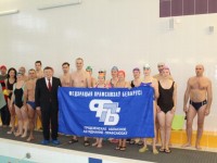 Гродненские медики выиграли областные межотраслевые соревнования по плаванию
