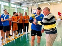 Команда Зельвенской центральной райбольницы завоевала кубок по волейболу