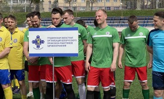 В Гродно проходит республиканский турнир по мини-футболу среди медицинских работников