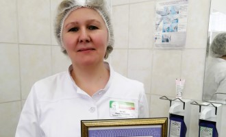 Медсестра Мария Рачко признана лучшим общественным инспектором по охране труда Гродненской центральной поликлиники