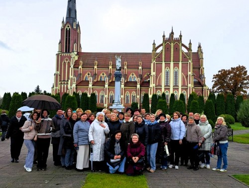 В один день ивьевские медики совершили паломничество по четырем знаковым храмам Гродненщины
